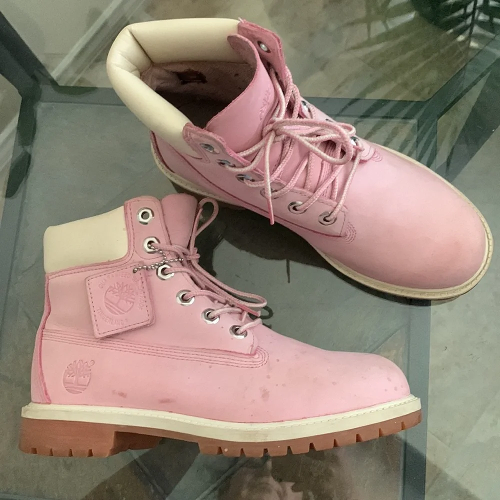 TIMBERLAND Premium 6-Inch Waterproof Boot (WMS SIZE 7)